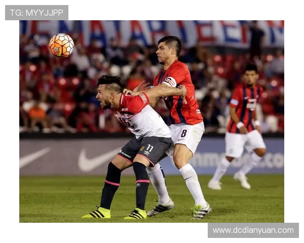 圣菲独立队与青年队激战正酣谁能在赛场上笑到最后